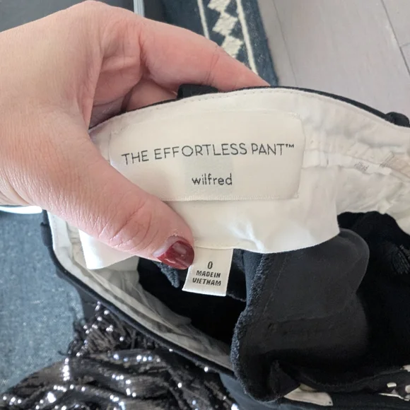 Aritzia Wilfred Black Effortless Pant, Size 0 - Picture 2 of 2